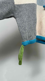 Yan Yan Knits Checked Stand-collar Pullover Sweater