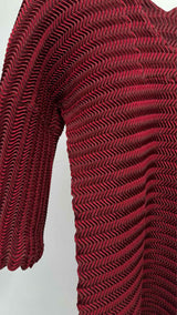 Issey Miyake H/S V-neck Wavy-pleated Long Top