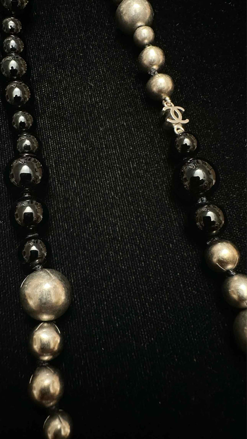 Chanel Faux-pearl Glass Beeds Necklace