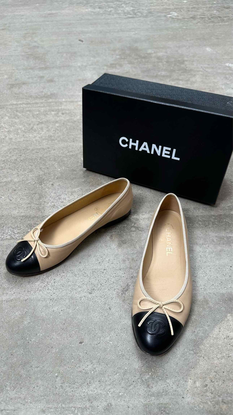 Chanel Cap Toe CC Ballerina Flats