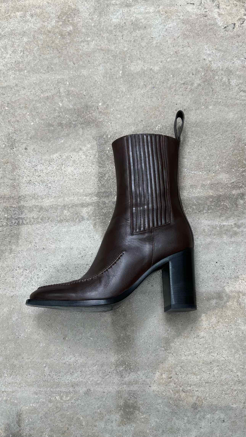 Peter Do Heel Chelsea Leather Boots