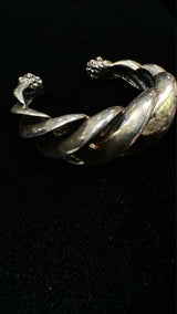 Natural Instinct Twist Angle Bangle