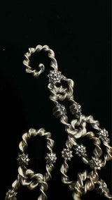 Natural Instinct Twist Angle Chain Necklace