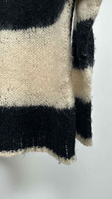 General Research Border Sweater