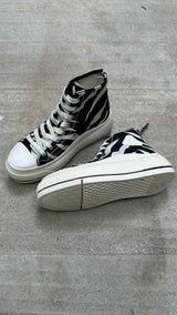 R13 Zebra Kurt Sneakers