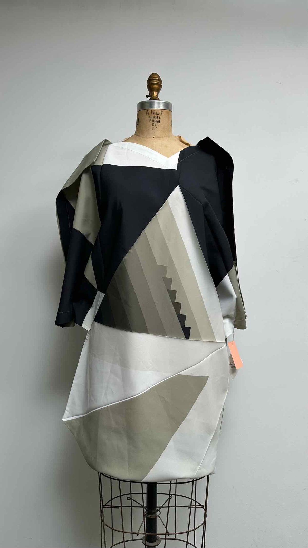 ikko様 Pleats Please x Ikko Tanaka Asymmetrical Pyramid Top – TOKIO7