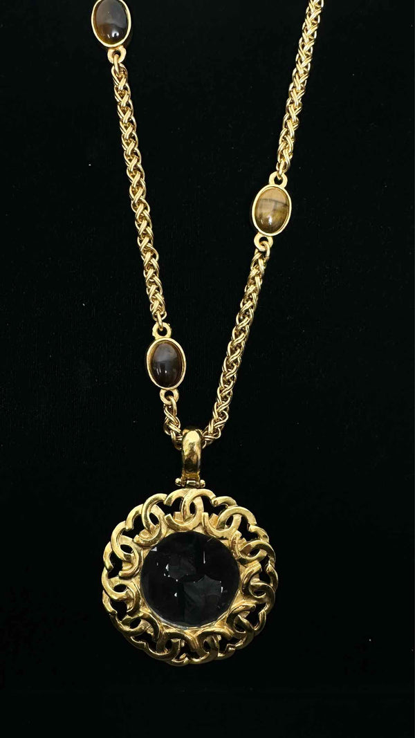 Chanel Loupe Chain Necklace