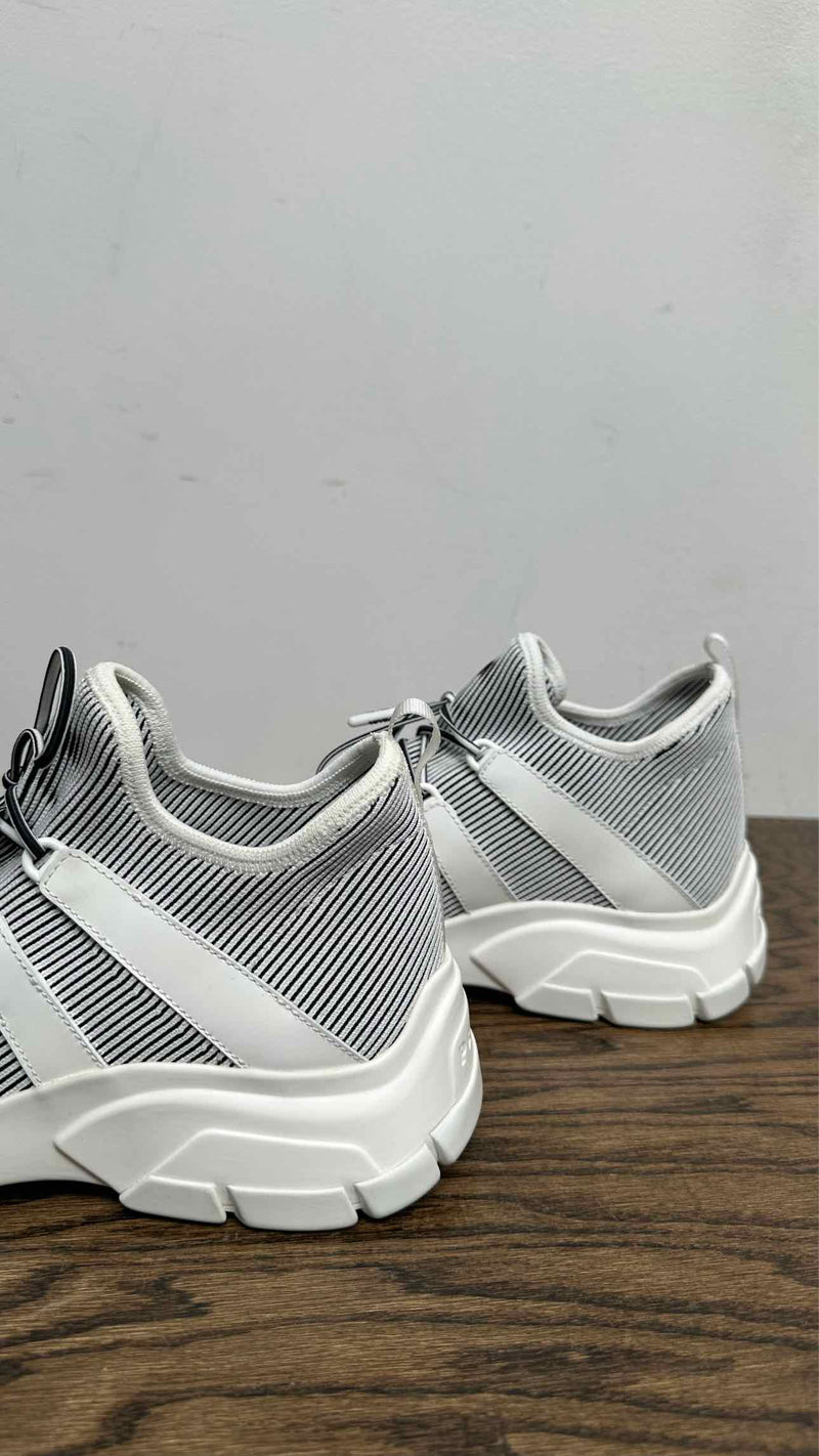 PRADA Sport Logo Knit Row Socks Sneaker – TOKIO7