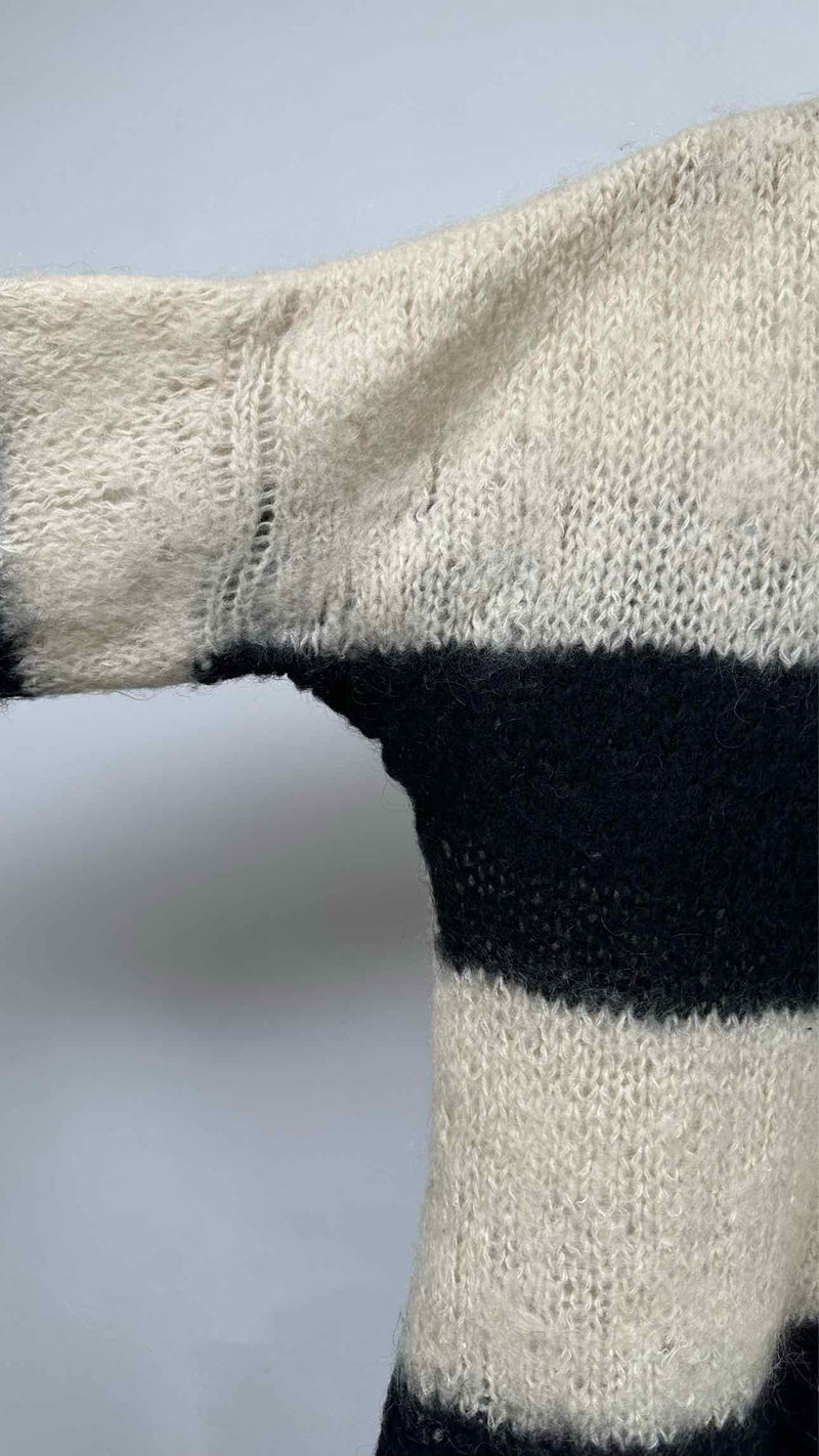 General Research Border Sweater