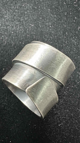 Detaj x Uma Wang Crossover Thick Coil Ring