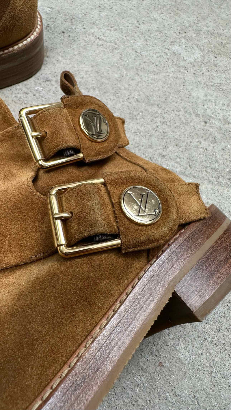 Louis Vuitton Logo-buckle Suede Ankle Boots