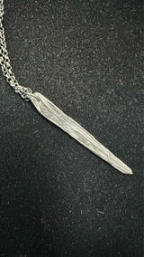 Detaj Pin Necklace