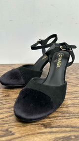 Chanel Suede Slingback Heel Pumps