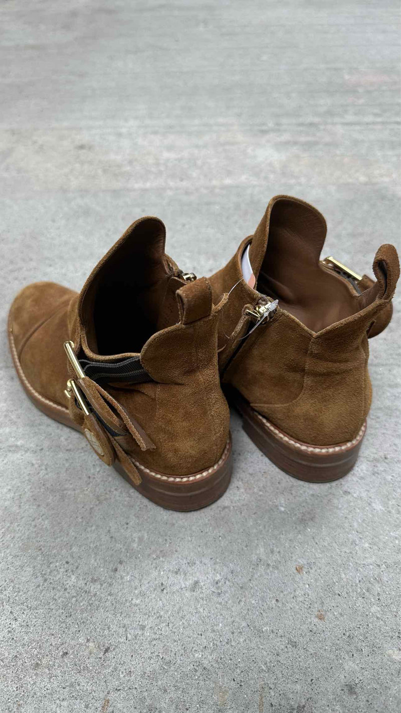 Louis Vuitton Logo-buckle Suede Ankle Boots