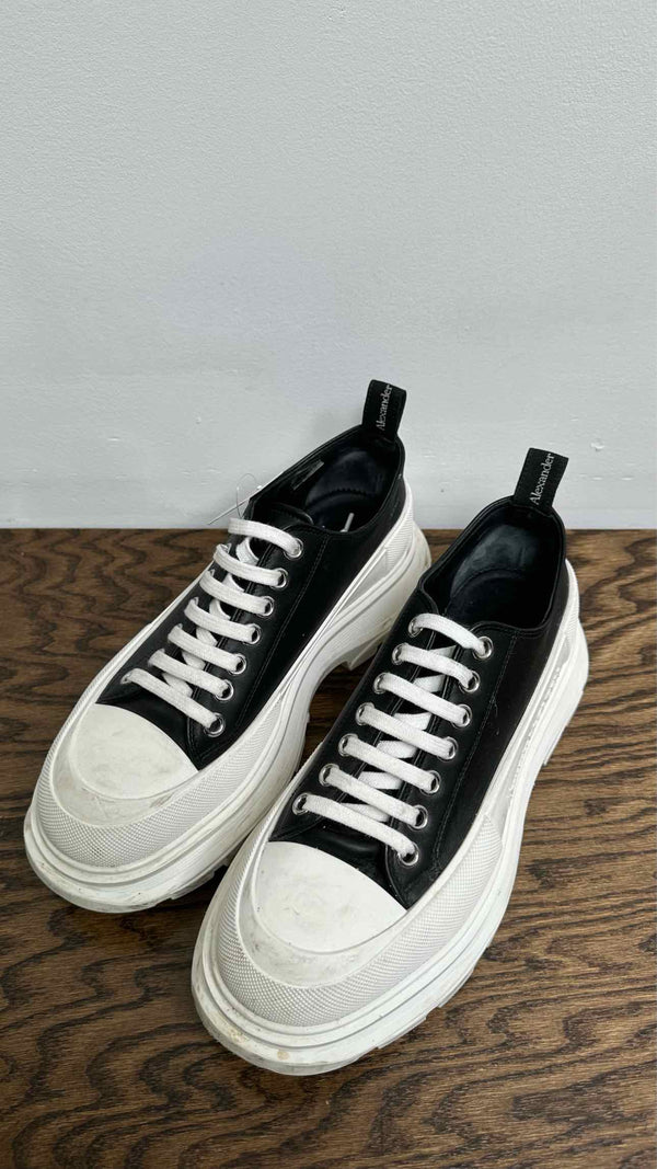 Alexander McQueen Tread Slick Low Sneakers