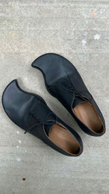 Aaron.Esh Comma Derby shoes