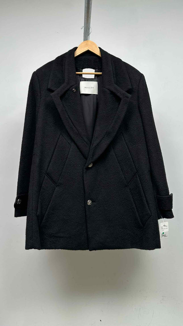 Nullus Pea Multi-pocket Coat