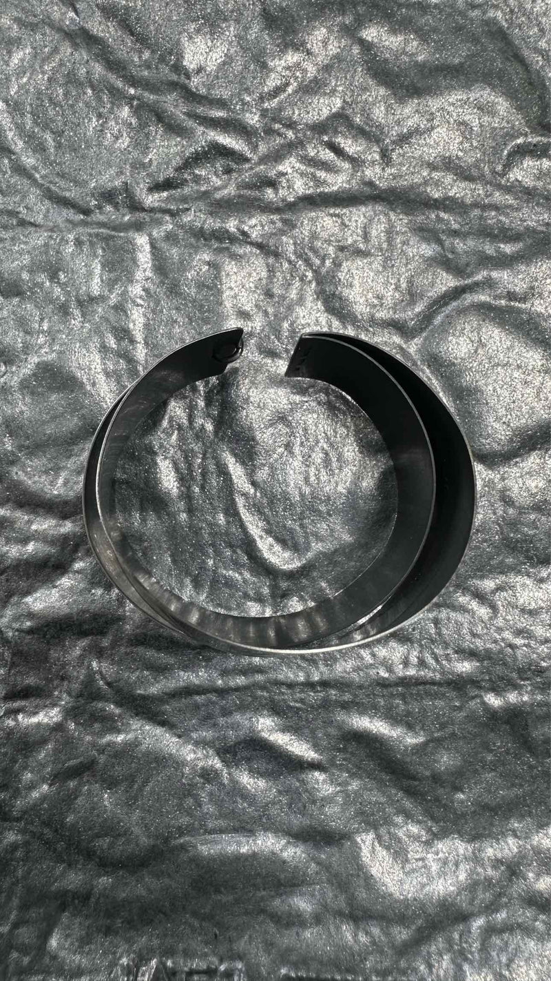 Detaj x Uma Wang Crossover Coil Bangle Bracelet