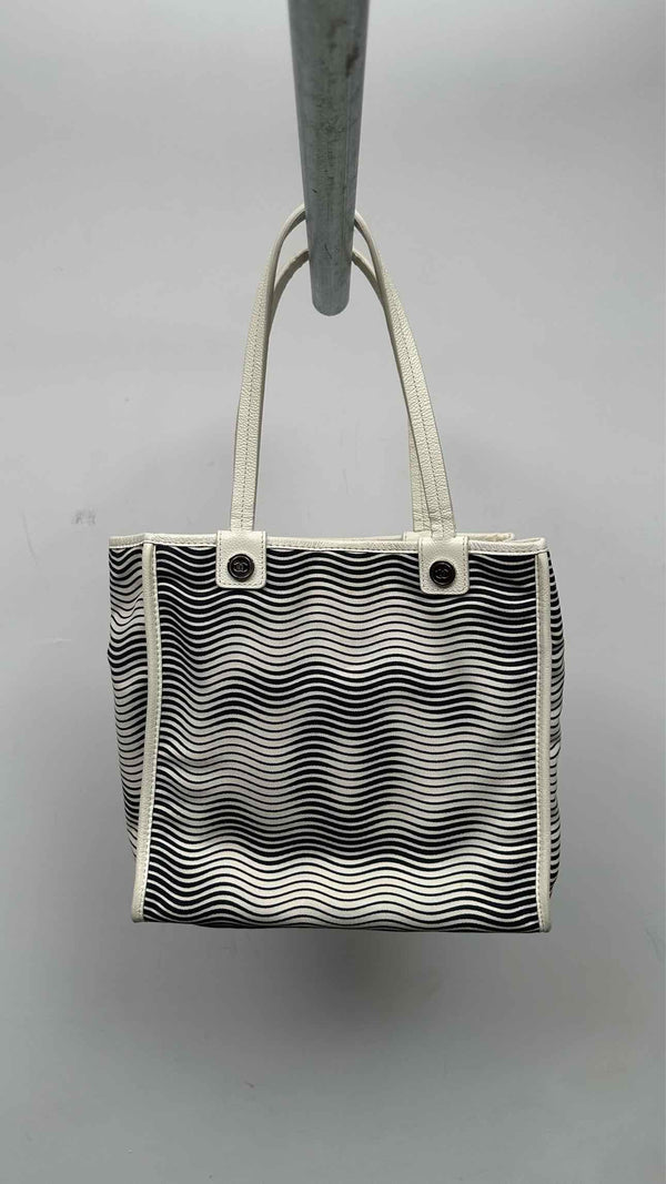 Chanel Cruise Line CC Tote Bag