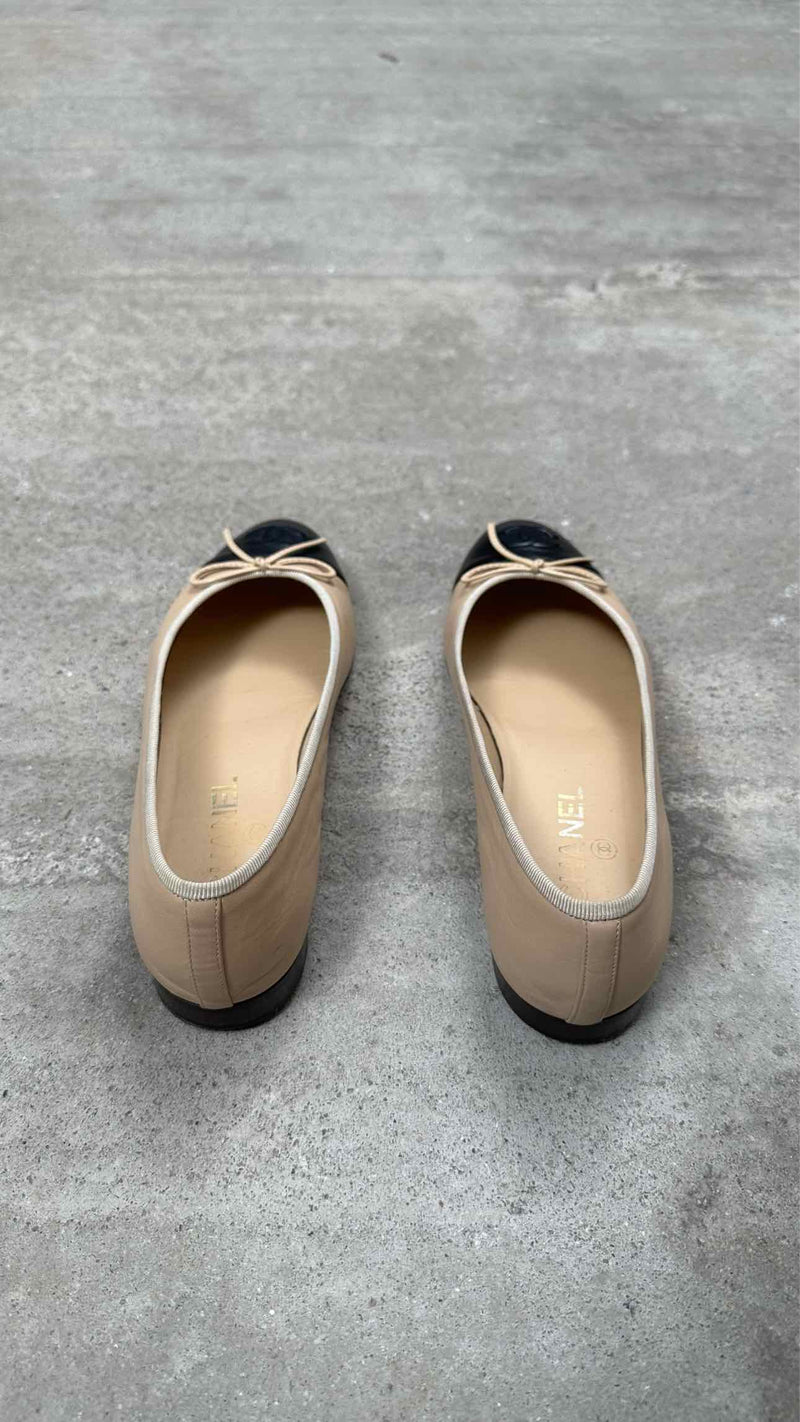 Chanel Cap Toe CC Ballerina Flats