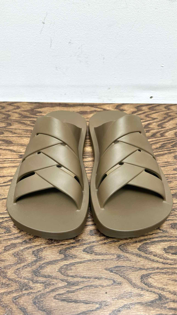Bottega Veneta Matt Rubber Sandals