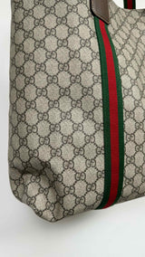 Gucci GG Supreme Tender Medium Tote bag