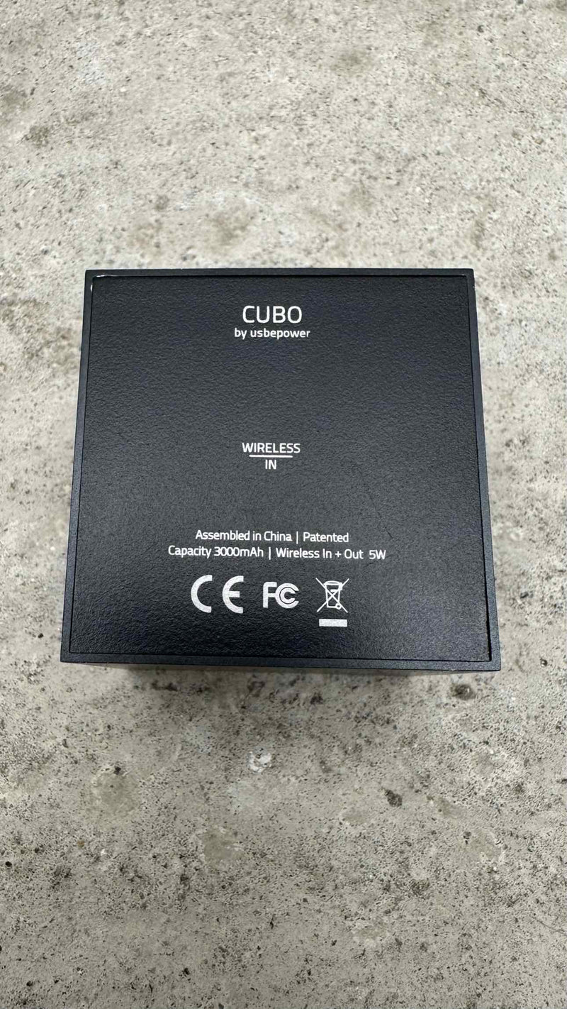 Saint Laurent X Usbepower Cubo Wireless Charger