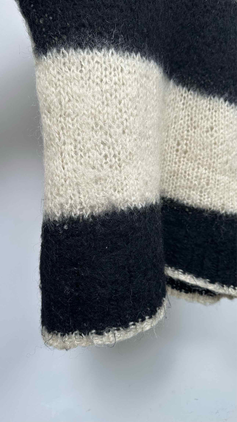 General Research Border Sweater