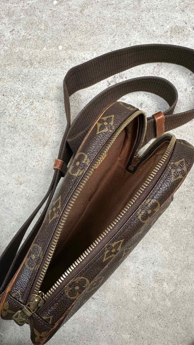 Louis Vuitton Monogram Pochette Bag