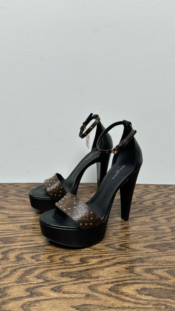 Louis Vuitton Monogram  Heels