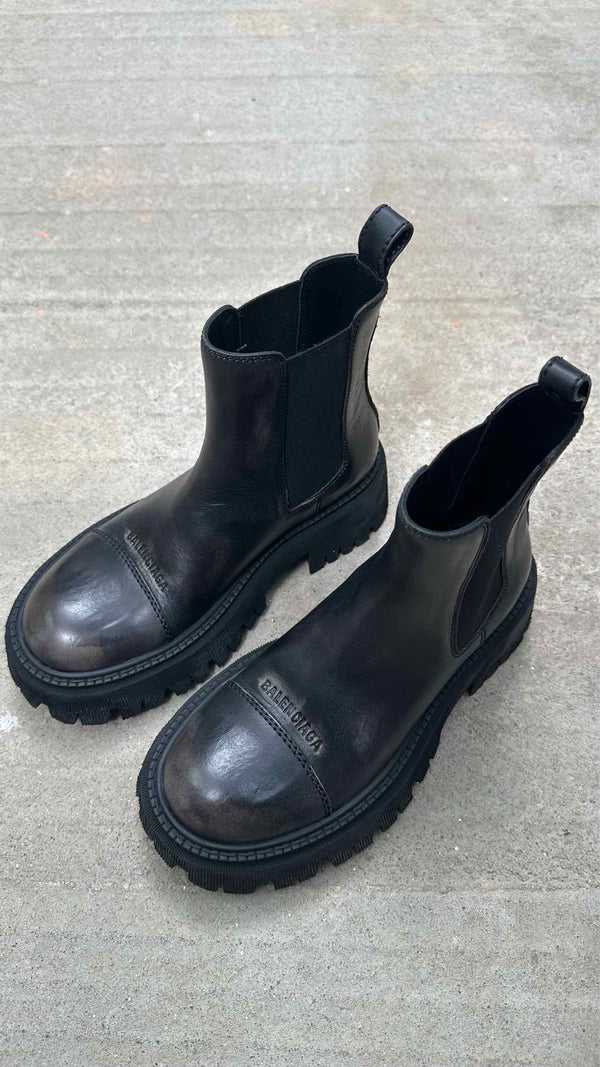 Balenciaga Worn-out Effect Leather Tractor Boots