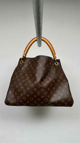 Louis Vuitton Monogram Artsy Hand Bag