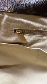 Louis Vuitton Monogram Artsy Hand Bag