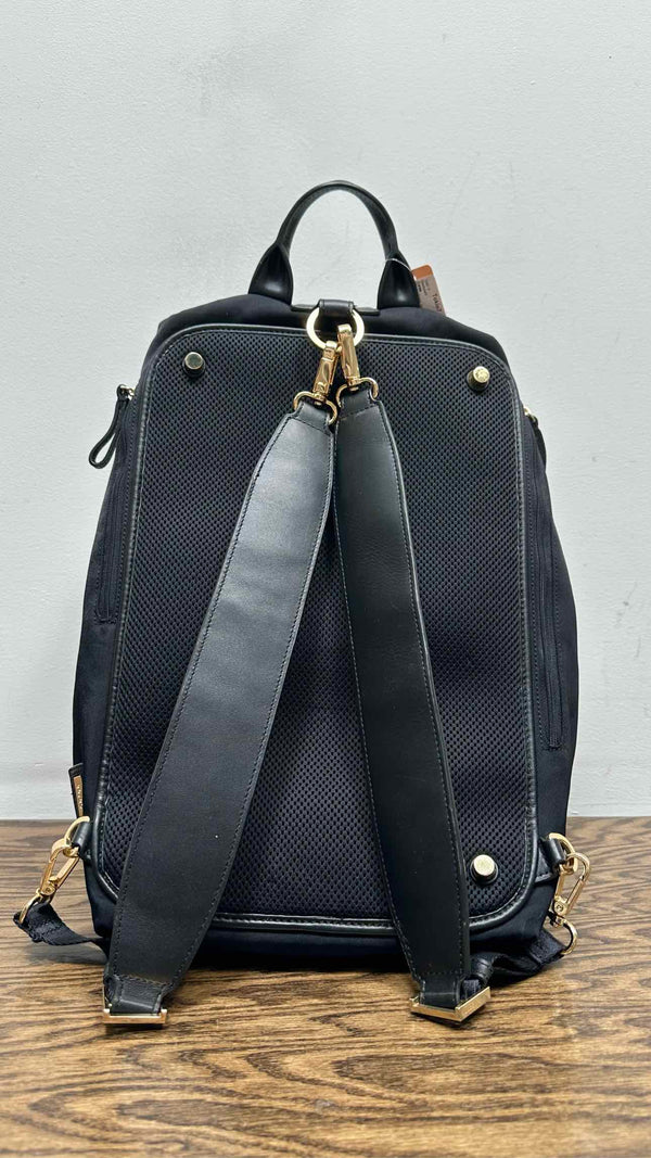Caraa Convertable Backpack