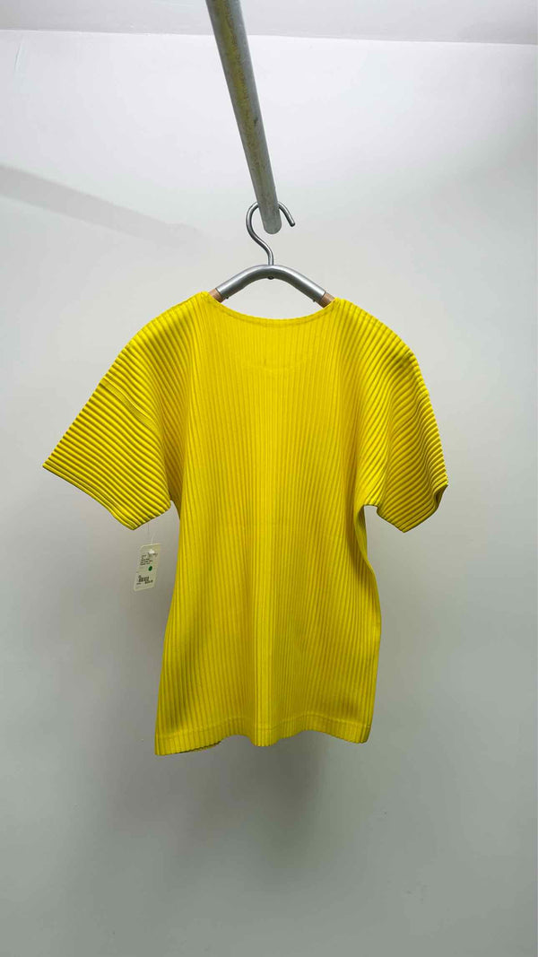 Homme Plissé  S/S Pleated Top