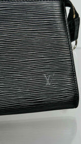 Louis Vuitton Epi Pochet