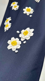 Shushu/Tong Embellished Flower Pencil Skirt