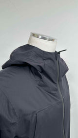 Descente Tech Alterrain Windbreaker